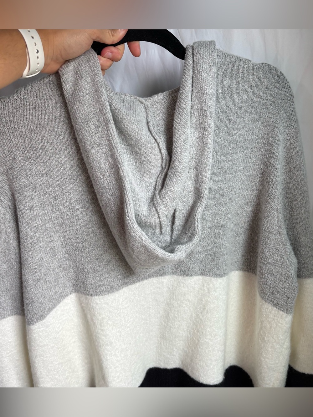 Color block Hooded Cardigan - Picture 2 of 3